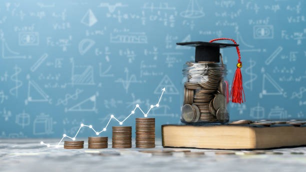 Degree in Finance: Building Expertise for Careers in the Financial Industry